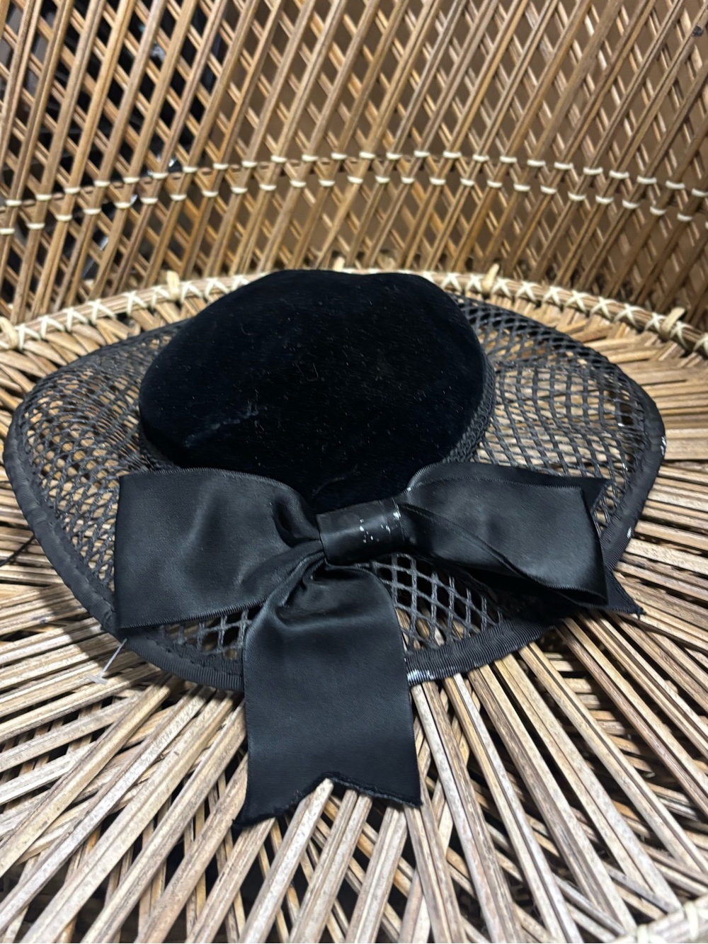 Vintage Black Velvet Bow Fascinator Hat - Women Accessories